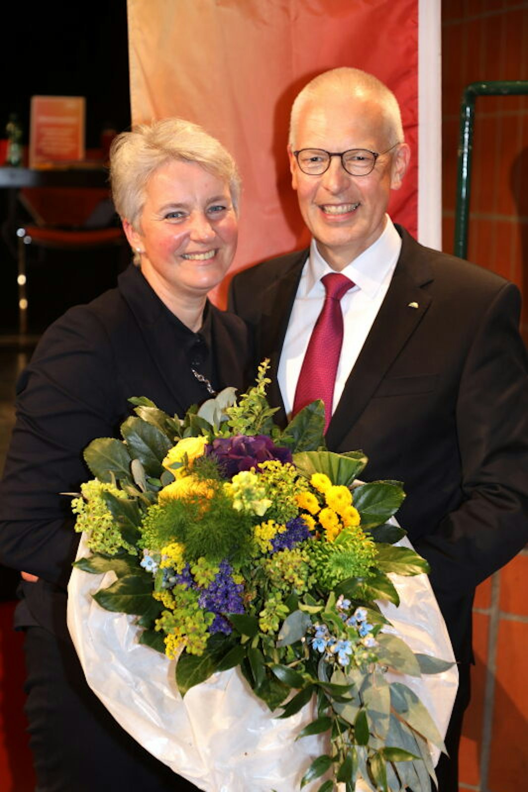 Der CDU-Bundestagskandidat mit Ehefrau Sabine Tebroke.