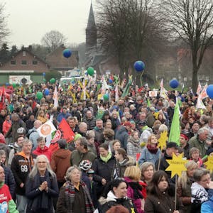 2000 bis 3000 Demonstranten nahmen an der Kundgebung in Keyenberg teil.