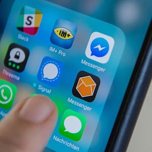 Messenger-Apps_Smartphone_Wochenende