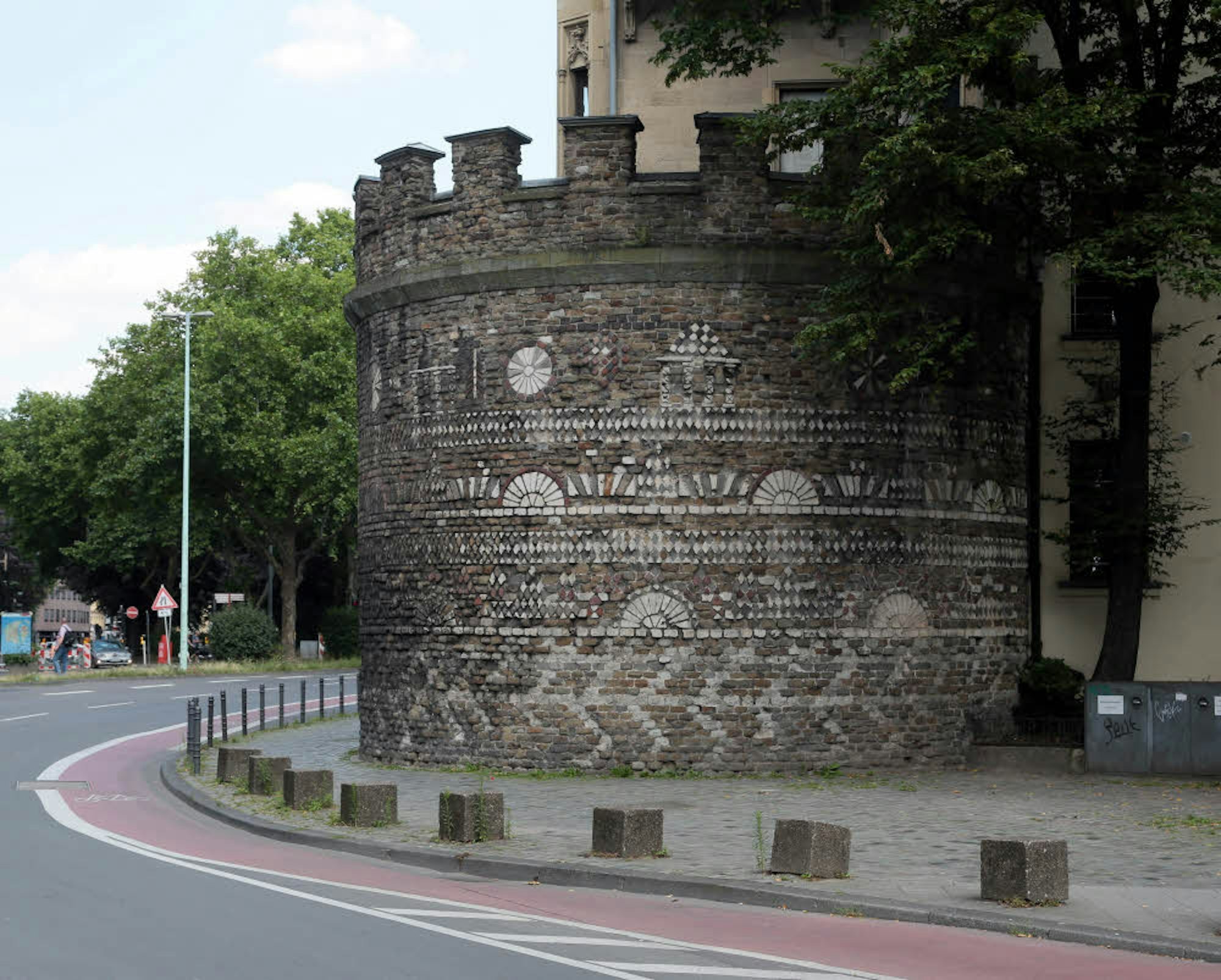 Auch dem sanierungsbedürftigen Römerturm an der Zeughausstraße will sich der Förderverein widmen.