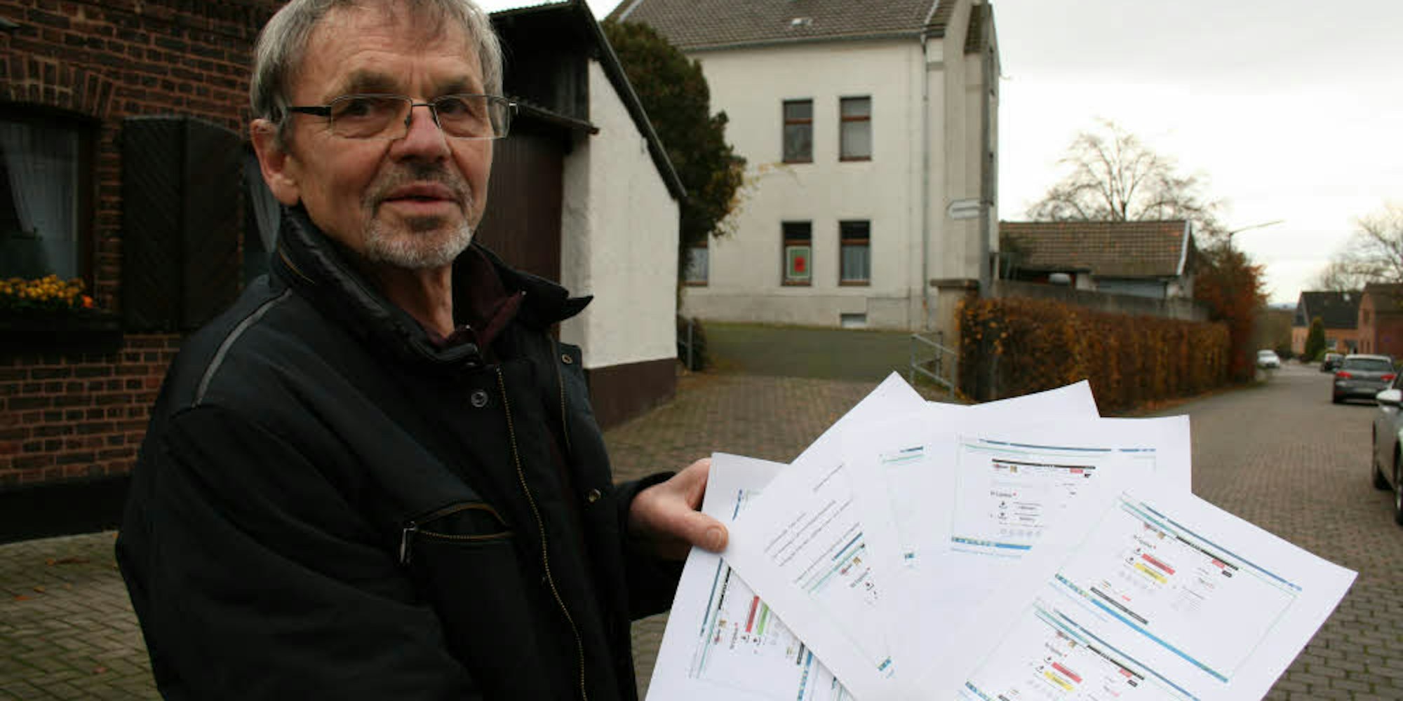 Ortsbürgermeister Klaus Bruske liegen Testergebnisse über geringe Internet-Geschwindigkeiten in Niederberg vor.