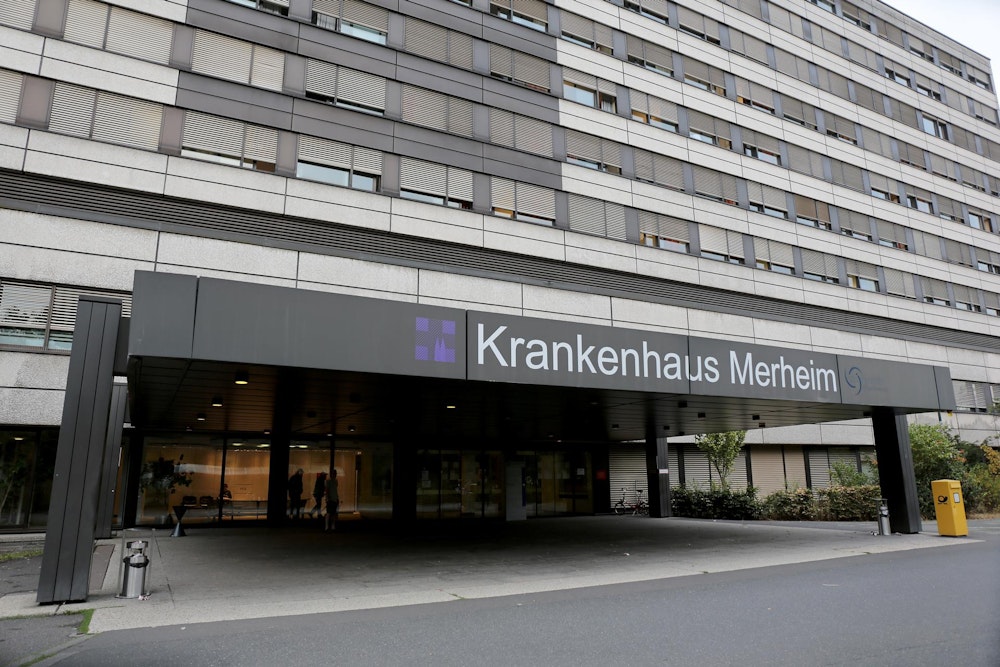 Das Krankenhaus in Merheim gehört zu den Kliniken der Stadt Köln.