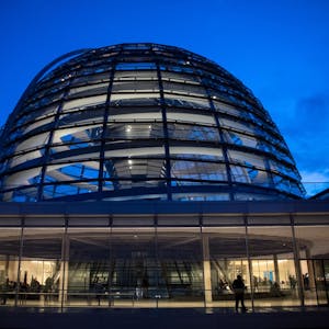 Bundestag DPA 071119