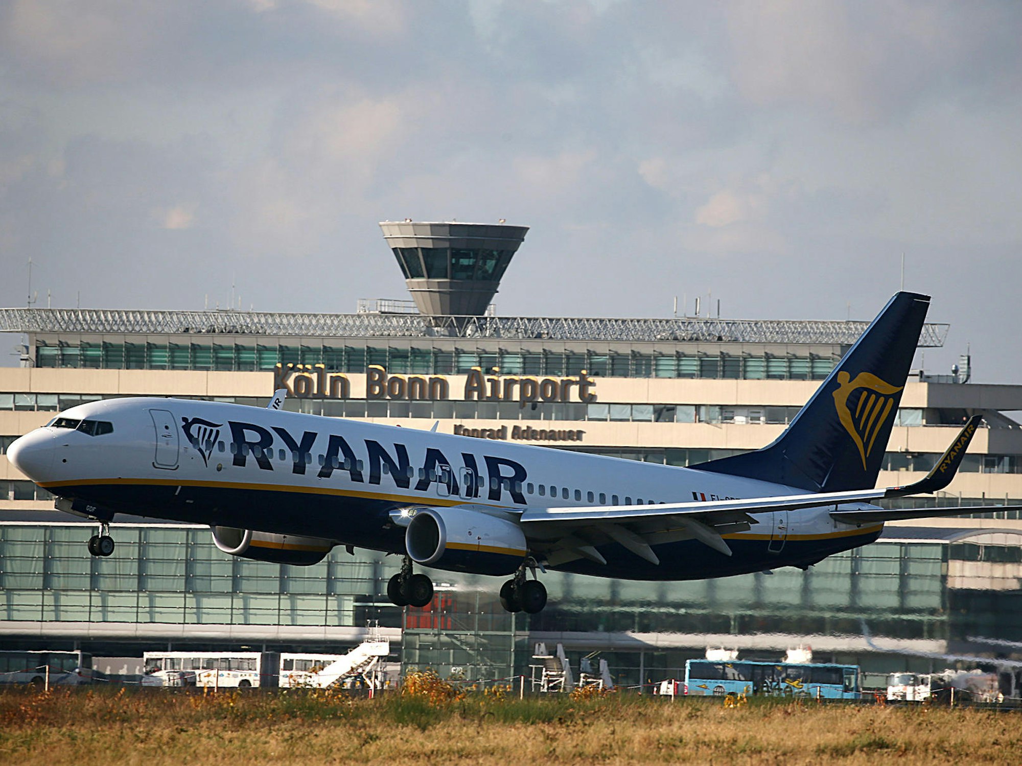 Ryanair-Maschine startet in Köln