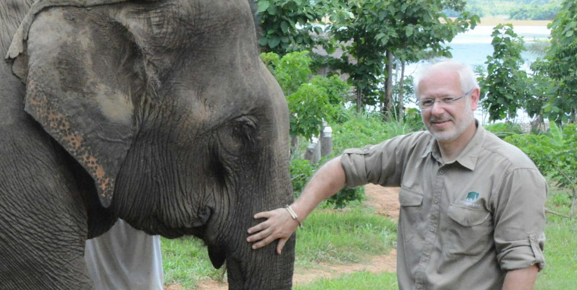 Theo Pagel in einer Elefantenschutzstation in Sri Lanka