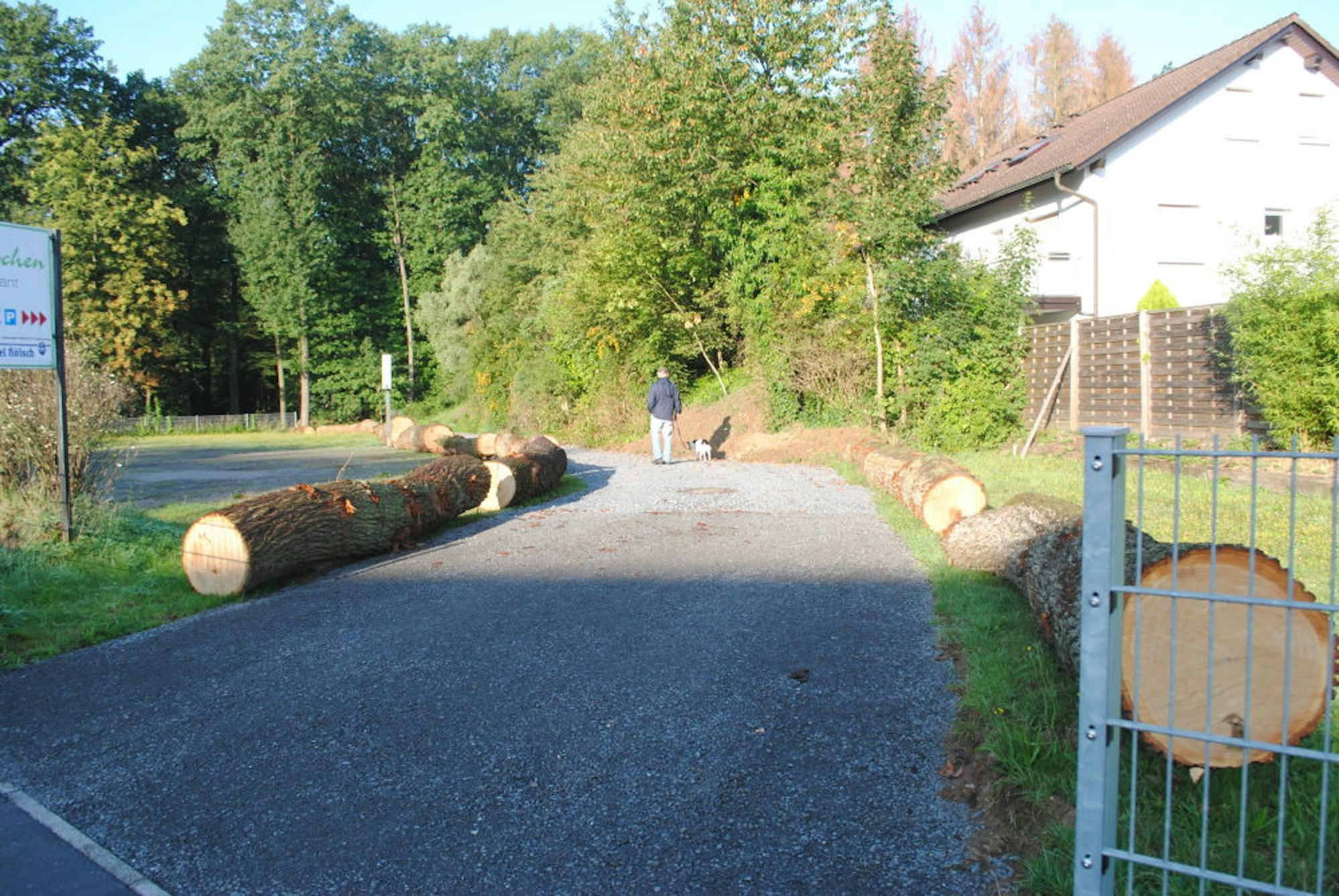 Ein neuer Weg führt vom Franzhäuschen aus in den Friedwald. Dort gibt es auch einen zweiten Parkplatz.