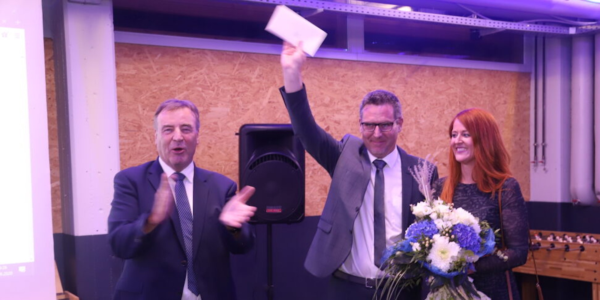 Gratulation: Den Brief für seinen Nachfolger Norbert Crump hatte Wilfried Pracht bereits vor der Wahl verfasst.