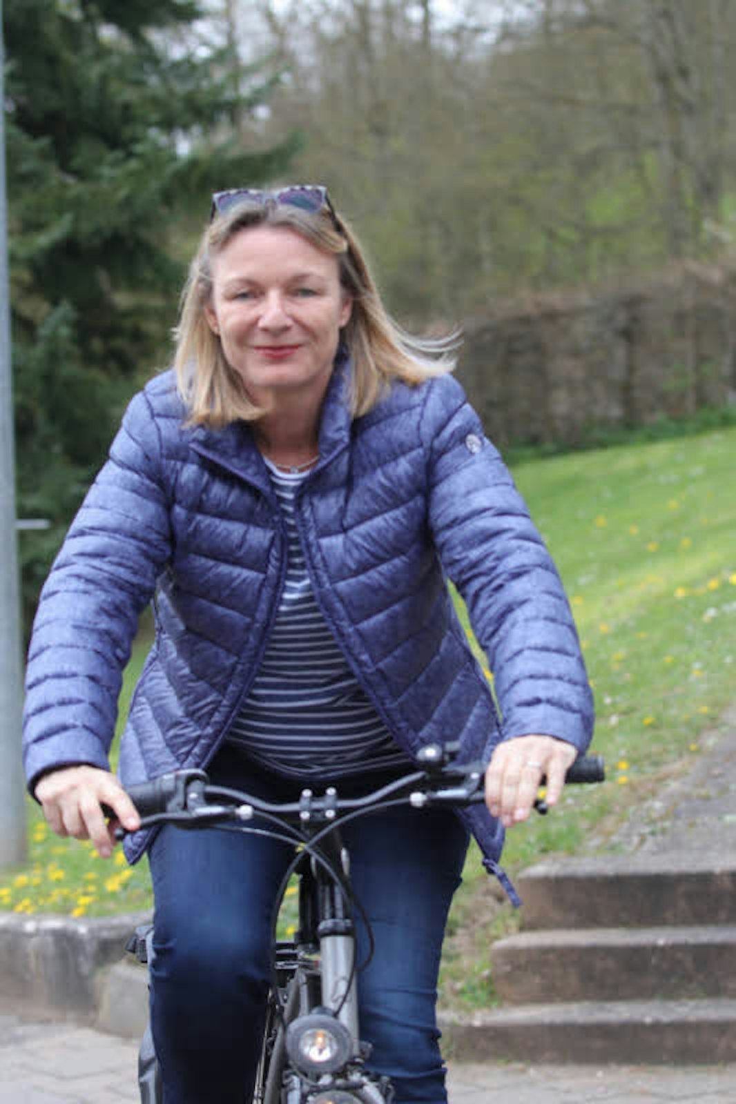 Susanne Beckschwarte nutzt auf dem Gelände gerne ihr Rad.