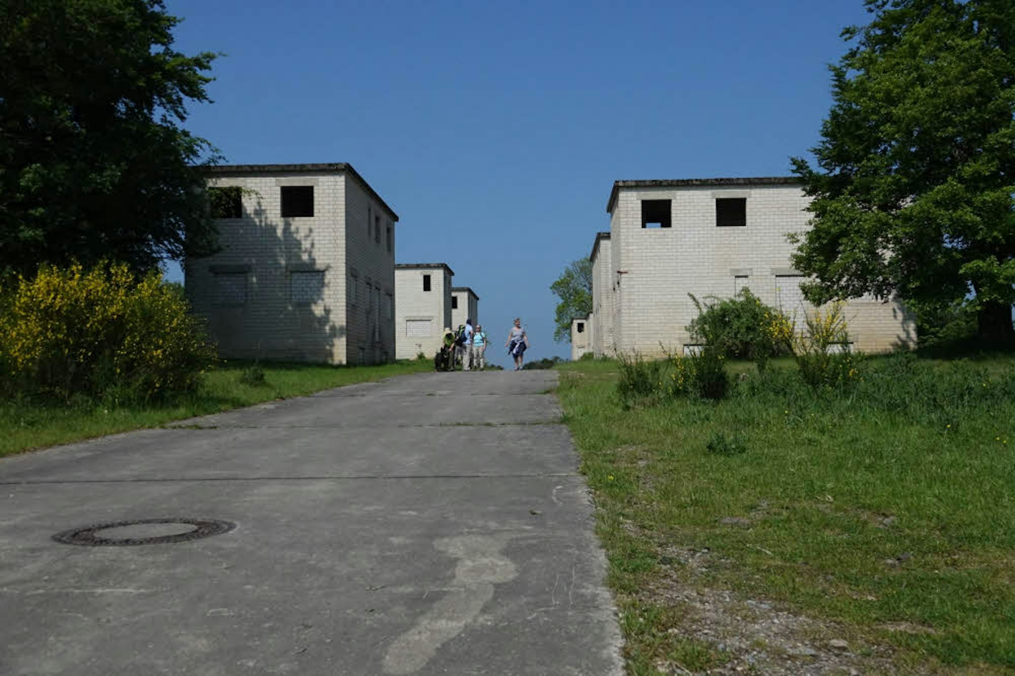 Nato-Soldaten übten in den Trainingsbauten den Häuserkampf.