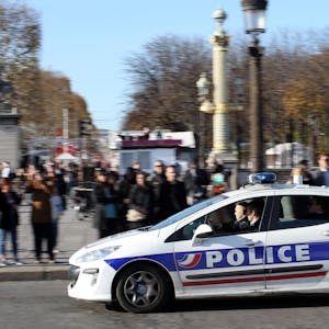 Polizei Frankreich Symbol 100721