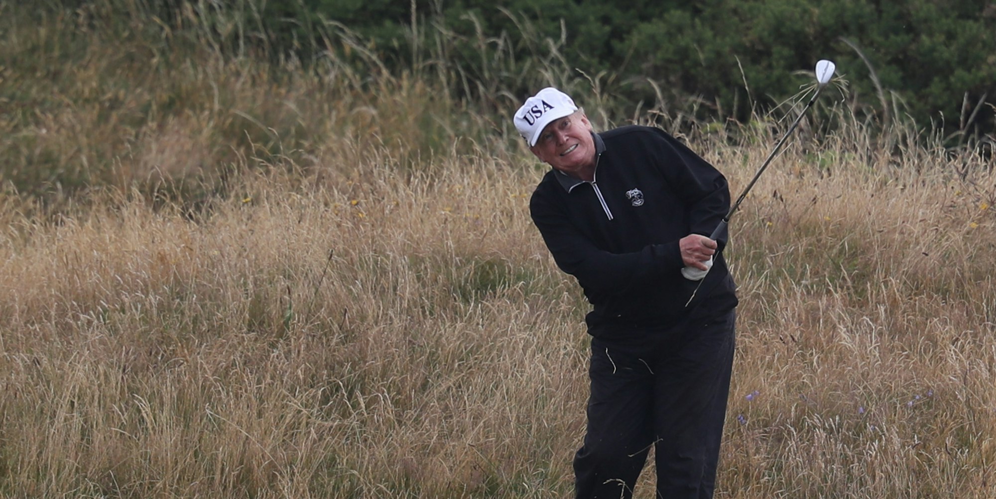 Donald Trump Golf DPA 290322