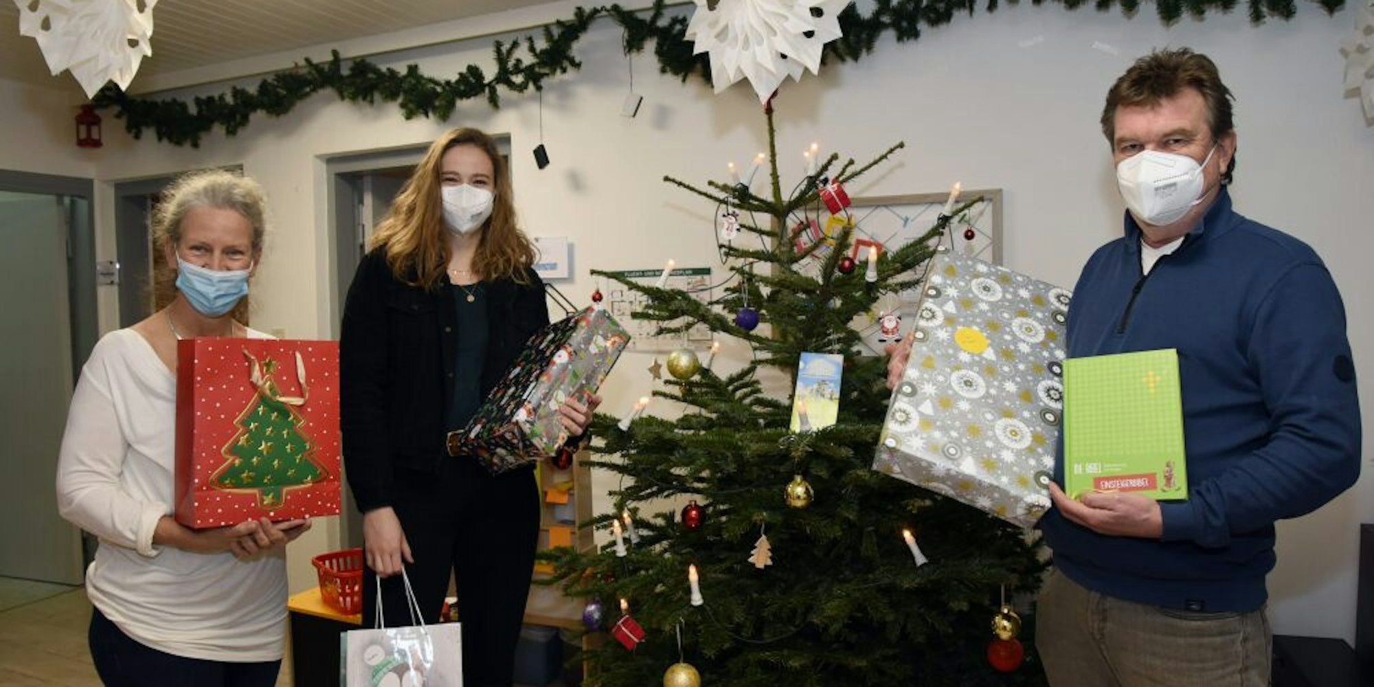 Geschenke, Christbaum und Weihnachtsmenü: Darüber können sich die Kinder der Oberbergischen Kinderheimat freuen.