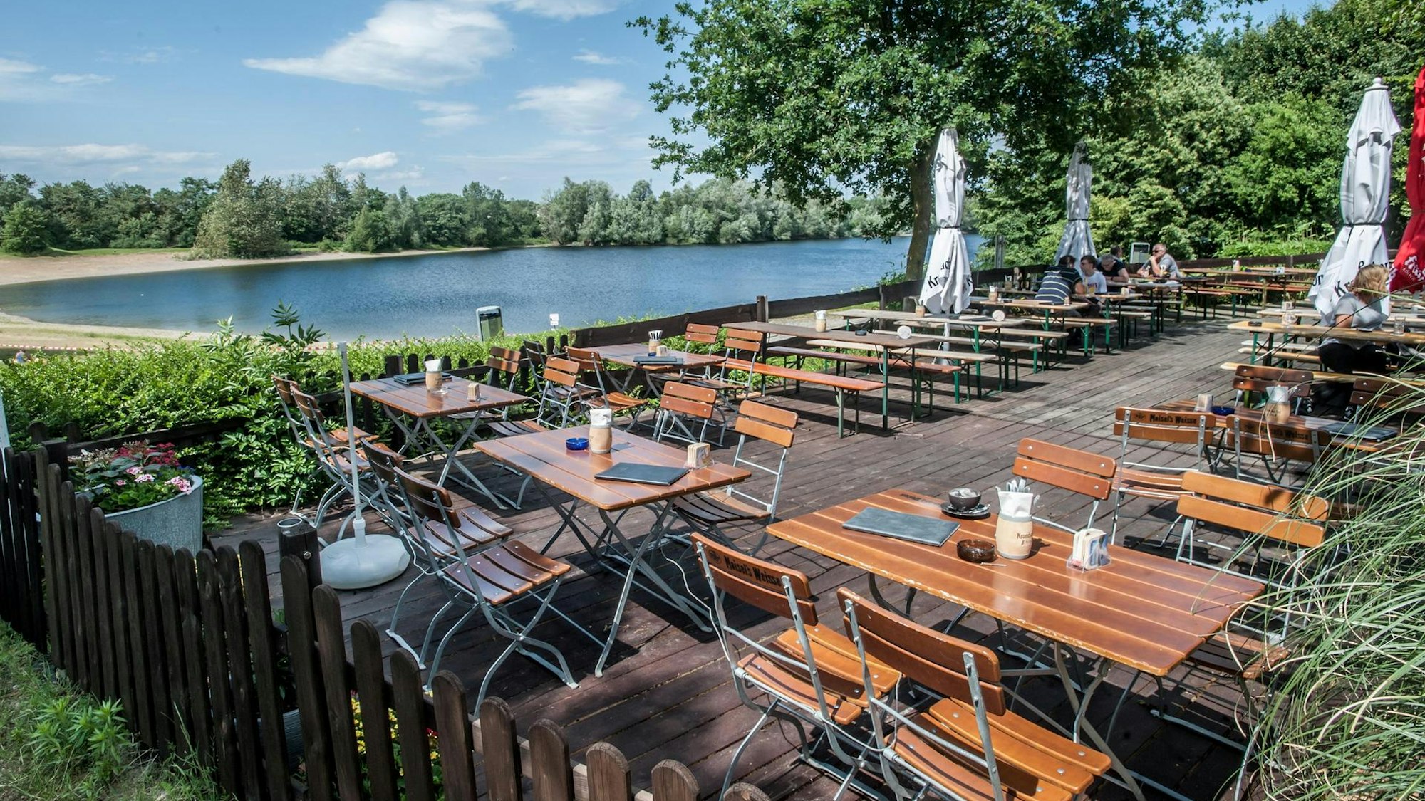 Biergarten/ Cafe Strandgut am Hitdorfer See
