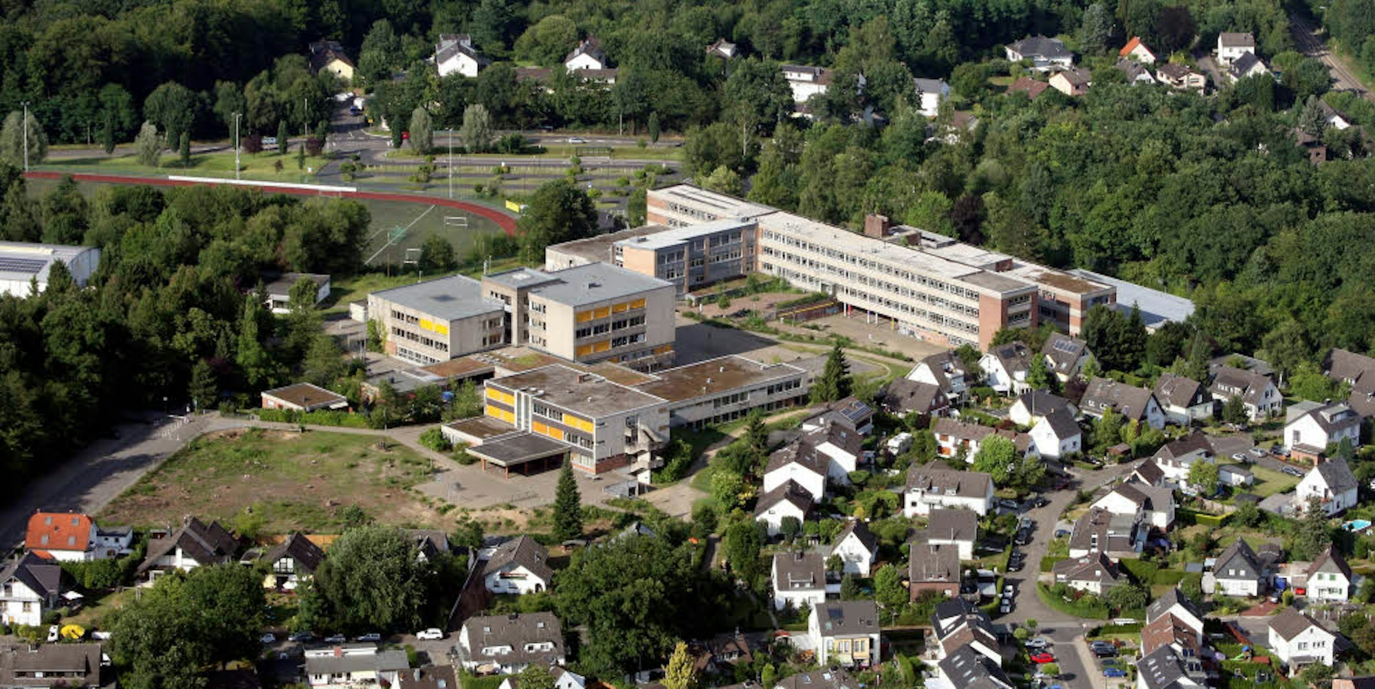 Die Hauptschule am Freiherr-vom-Stein-Schulzentrum in Rösrath läuft aus und nimmt keine neuen Kinder mehr auf.