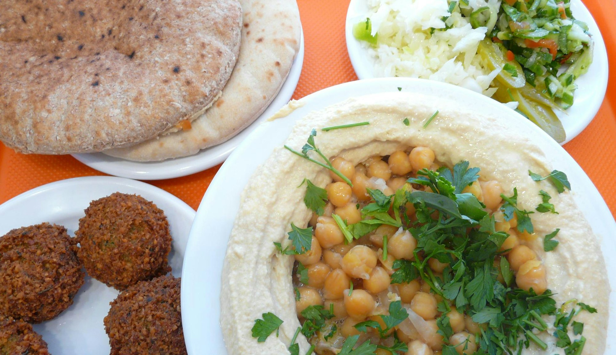 Falafel und Hummus Symbol dpa