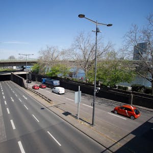 Rheinufertunnel 2 Premium PIC