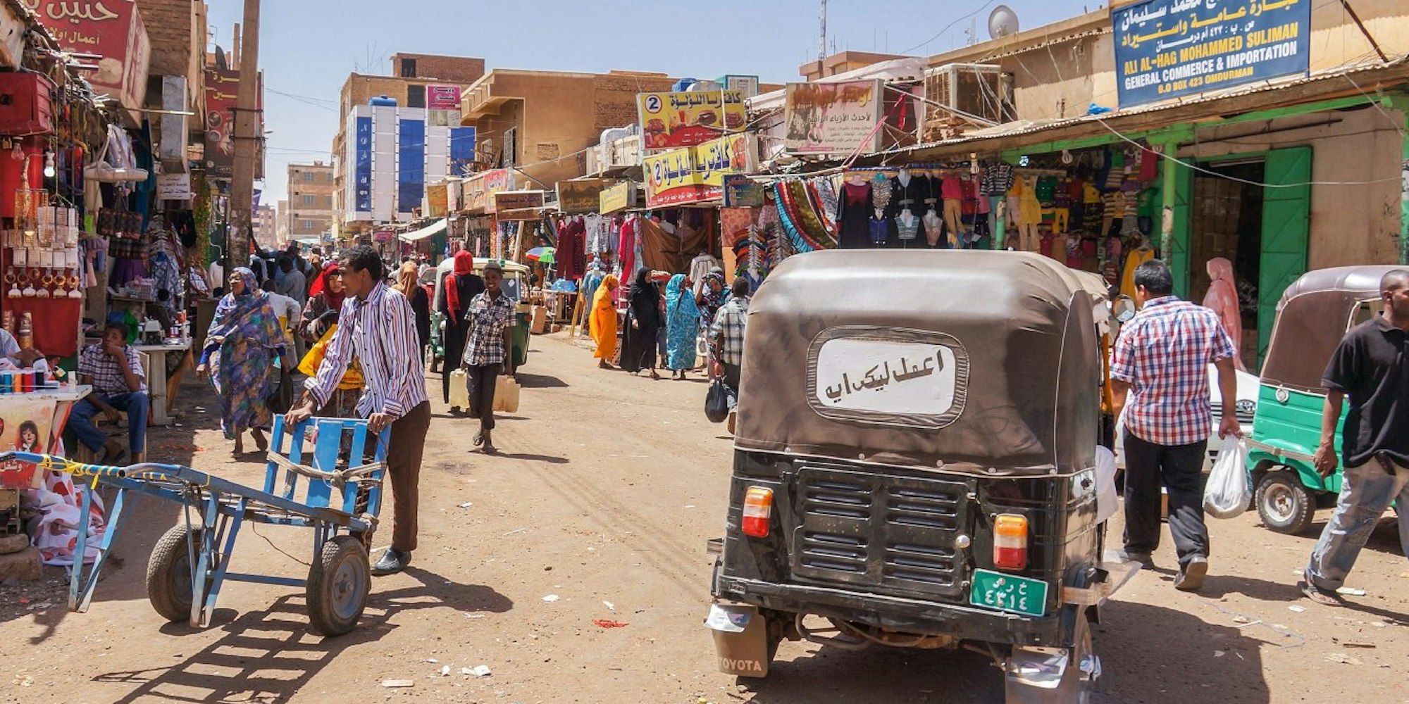 Flair des Orients: Der Markt von Omdurman ist der größte des Landes.