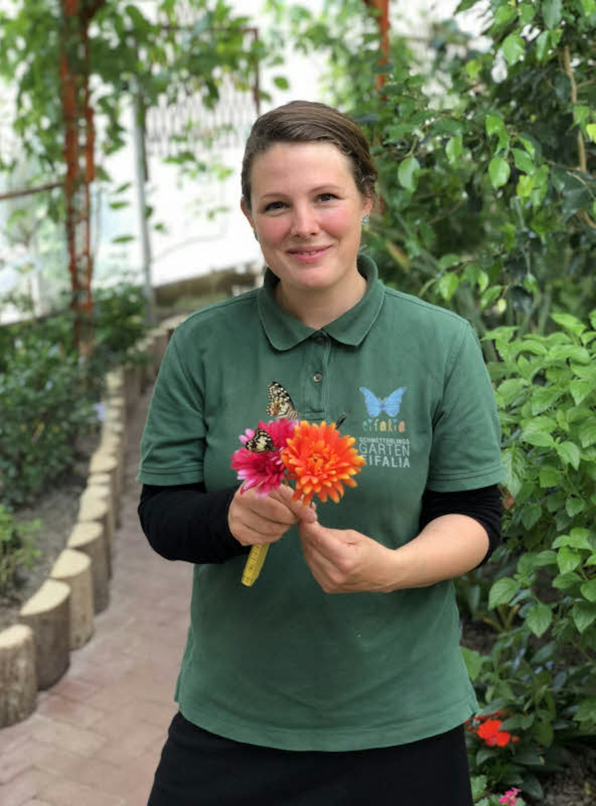 Ulla Große Meininghaus (36) leitet den Schmetterlingsgarten.