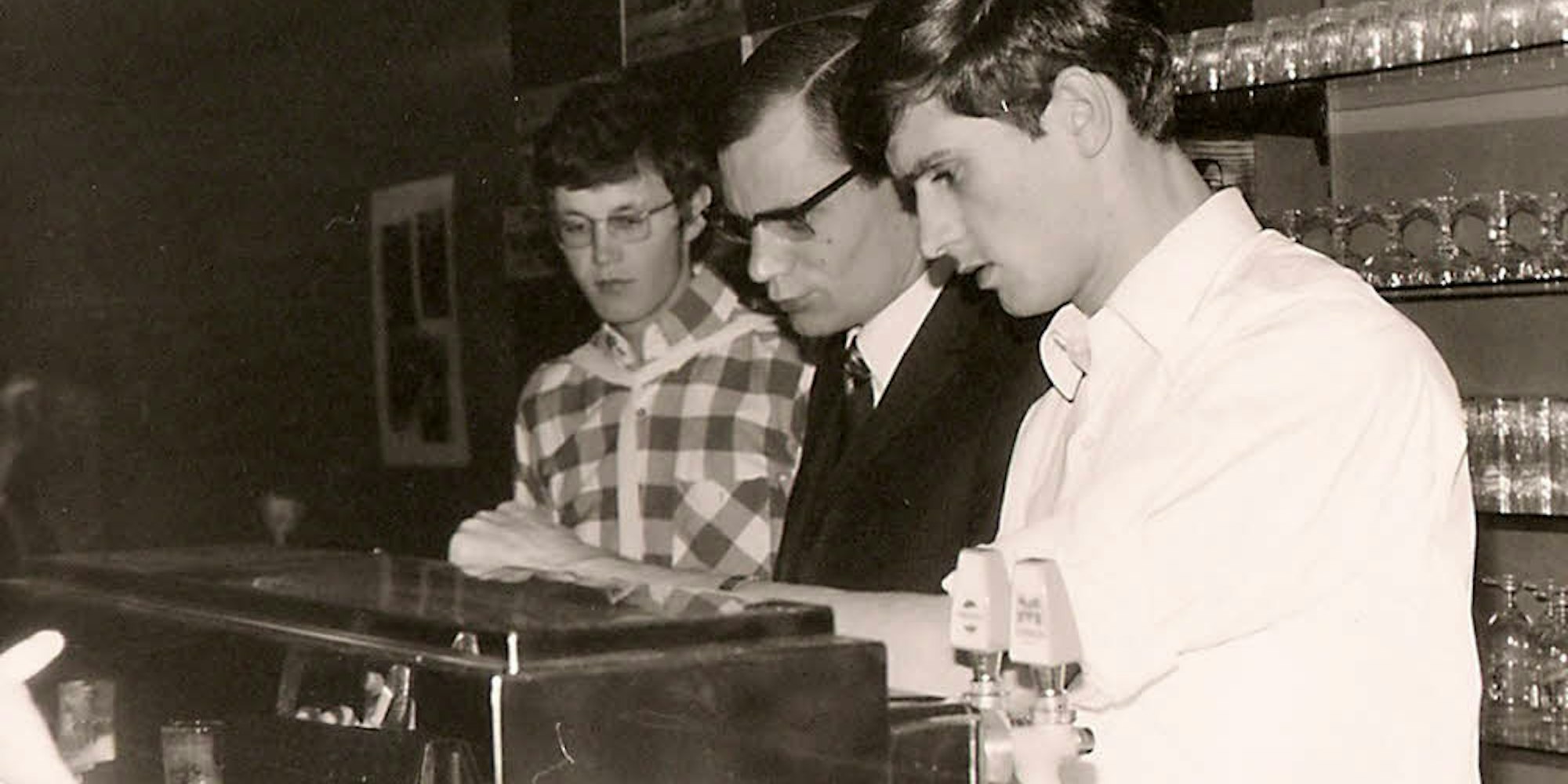 An Nikolaus im Jahr 1968 eröffnete „Das Ding“. In der Mitte: der verstorbene Mitgründer Dieter Wedell.