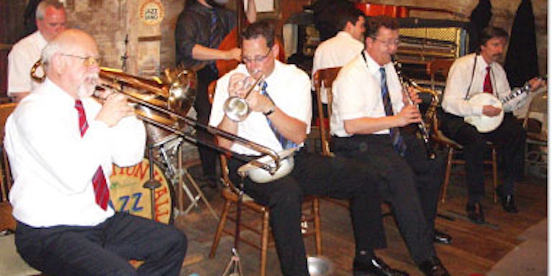 Gerhard "Doggy" Hund (l.) spielte mit seiner Maryland-Jazz-Band in New Orleans.