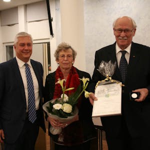 Harald Dudzus erhielt die Carl-Schurz-Medaille.