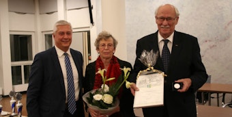 Harald Dudzus erhielt die Carl-Schurz-Medaille.