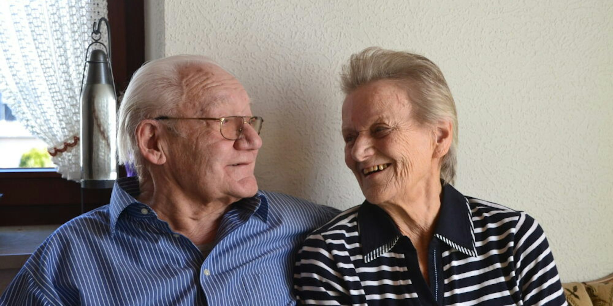 Seit 65 Jahren ein eingespieltes Ehepaar: Die Bad Münstereifeler Urgesteine Peter und Alice Hack feiern ihr eisernes Ehejubiläum.