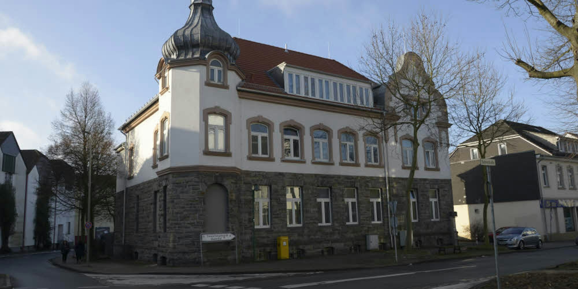Derzeit dient die Alte Post als Übergangswohnheim für Flüchtlinge.