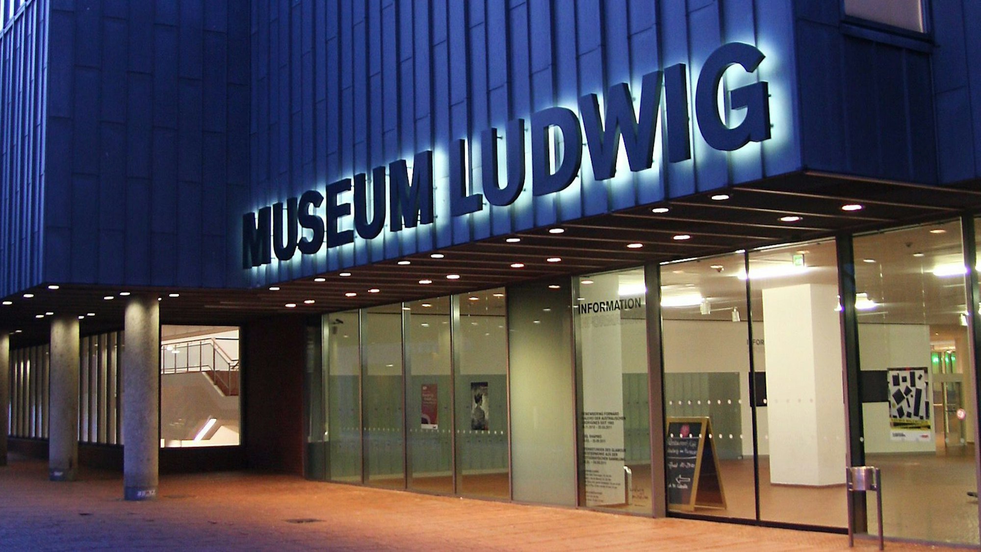 Eingang vom Museum Ludwig