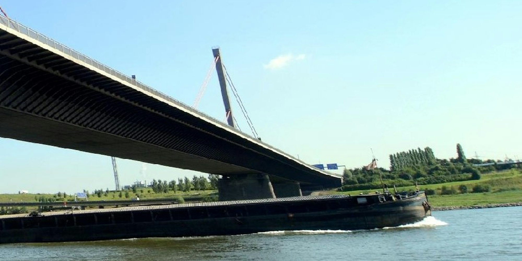 Bild Rheinbrücke