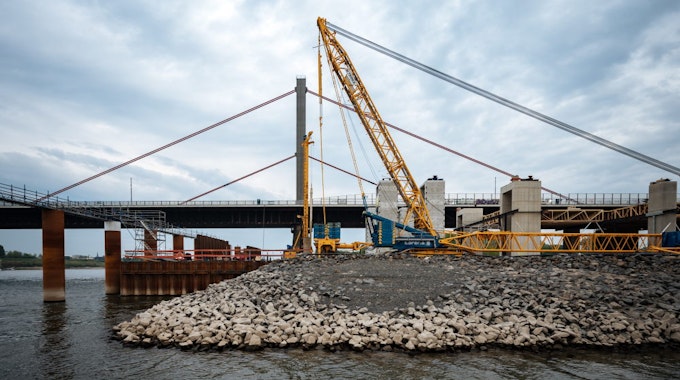 Die Leverkusener Rheinbrücke – seit April herrscht hier Stillstand.