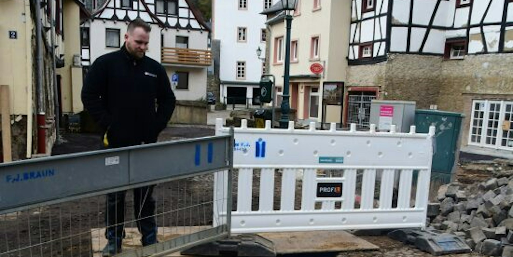 Die Wiederaufbauarbeiten in Bad Münstereifel schreiten weiter voran.
