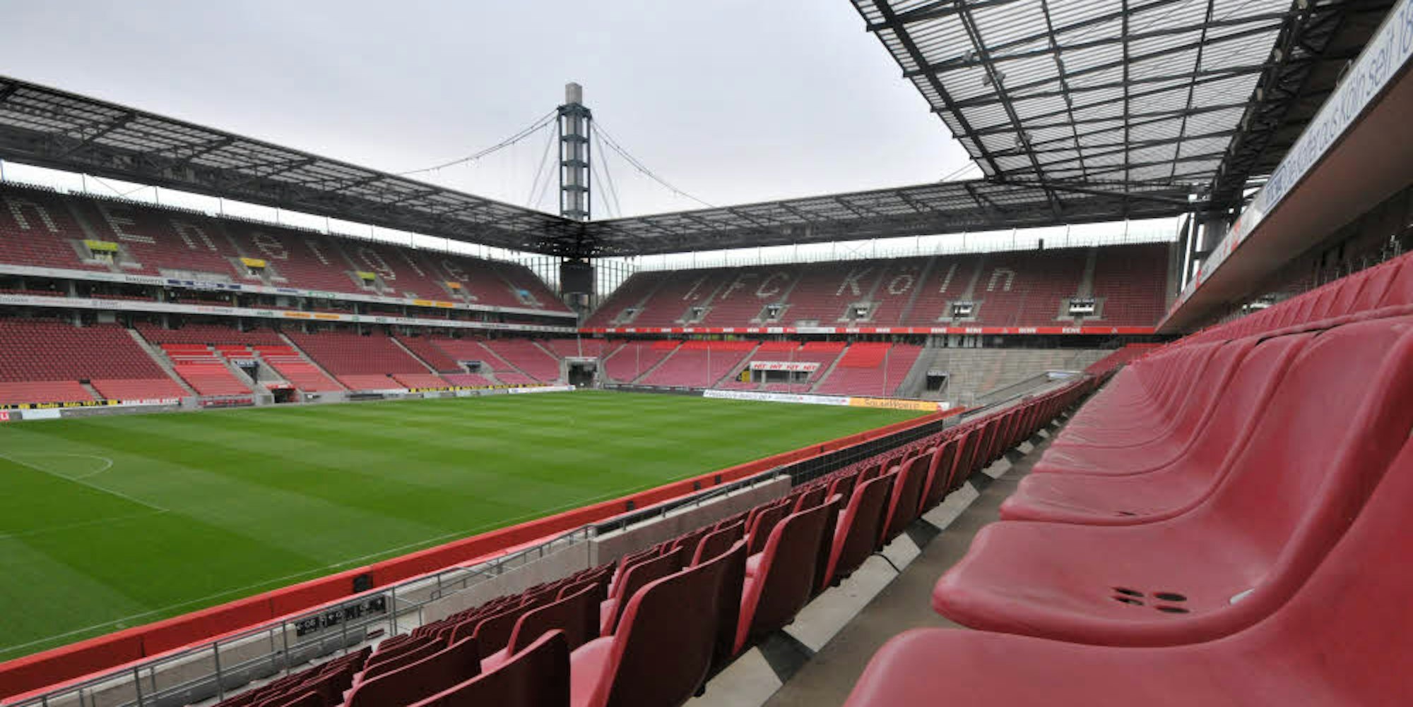 Wächst das Rheinenergie-Stadion oder bleibt es wie es ist? 