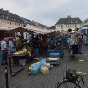Der Markt auf dem Neptunplatz in Ehrenfeld.