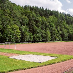 Fußball wird auf dem Sportplatz in Schleiden sehr selten gespielt, auch weil es kein Flutlicht gibt.