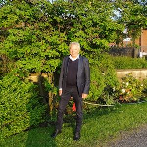 Jürgen Roters schätzt die Landschaft rund ums Rheinufer.