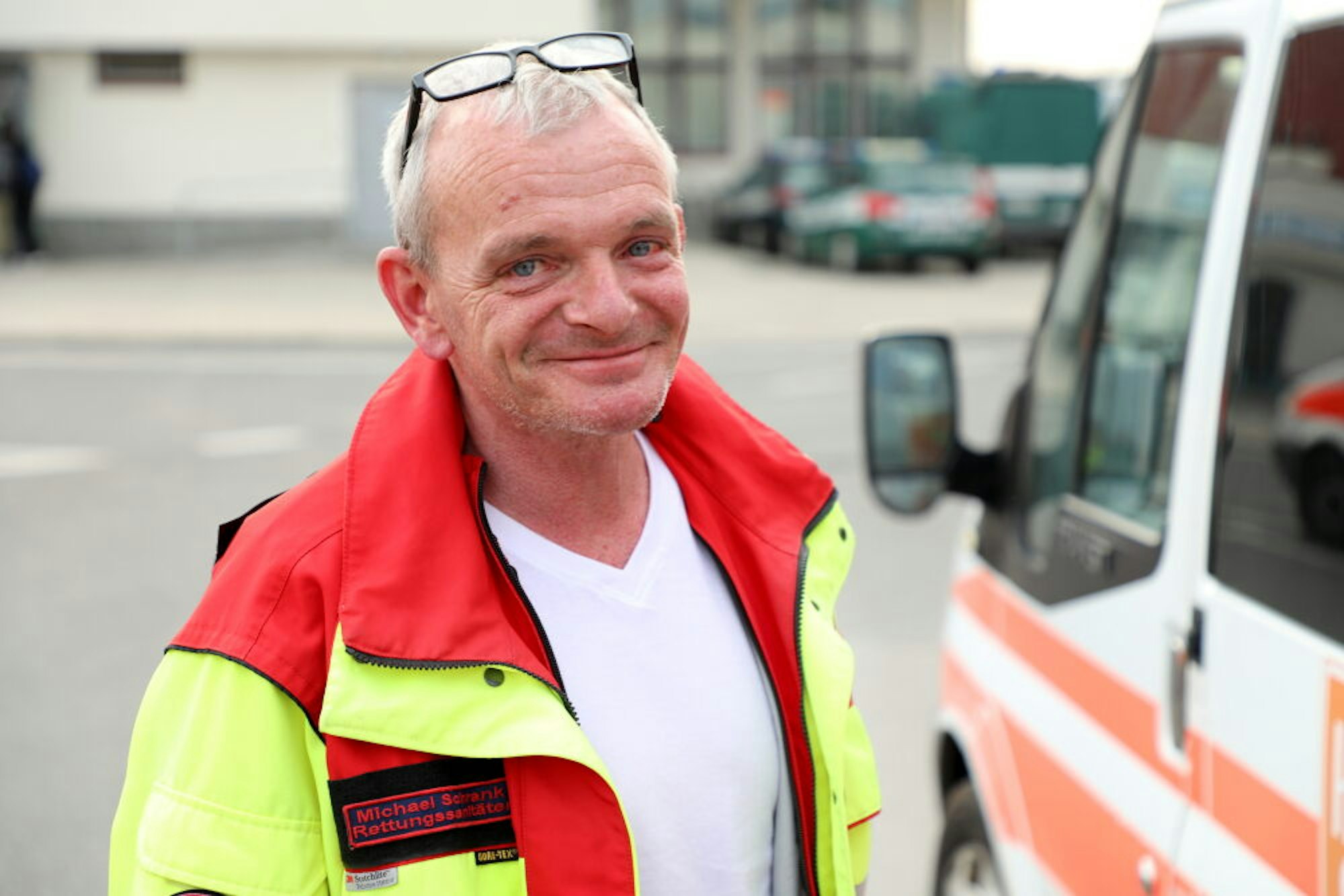 Schwerverletzte hat die Initiative deutscher Rettungssanitäter um Michael Schrank aus Lviv herausgeholt und wurde dabei noch von einem Luftalarm aufgehalten. Jetzt geht’s zu Kliniken bei Frankfurt/Oder.