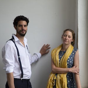 Julia Klomfass und Raphael Hansen singen über Gefühle, Sehnsucht und Abschied. 