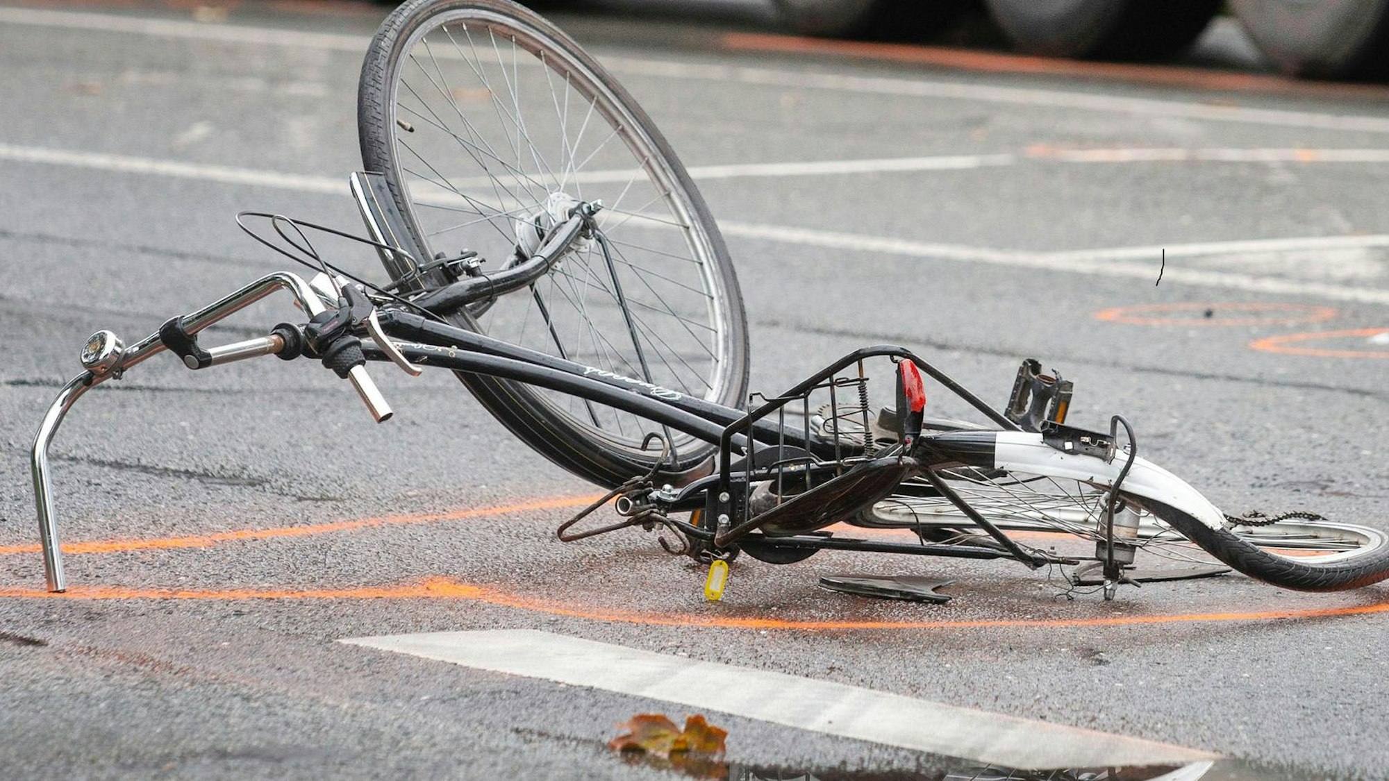 Unfall mit einem Fahrrad (undatiertes Symbolfoto)