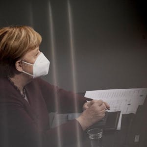 Merkel Maske neu