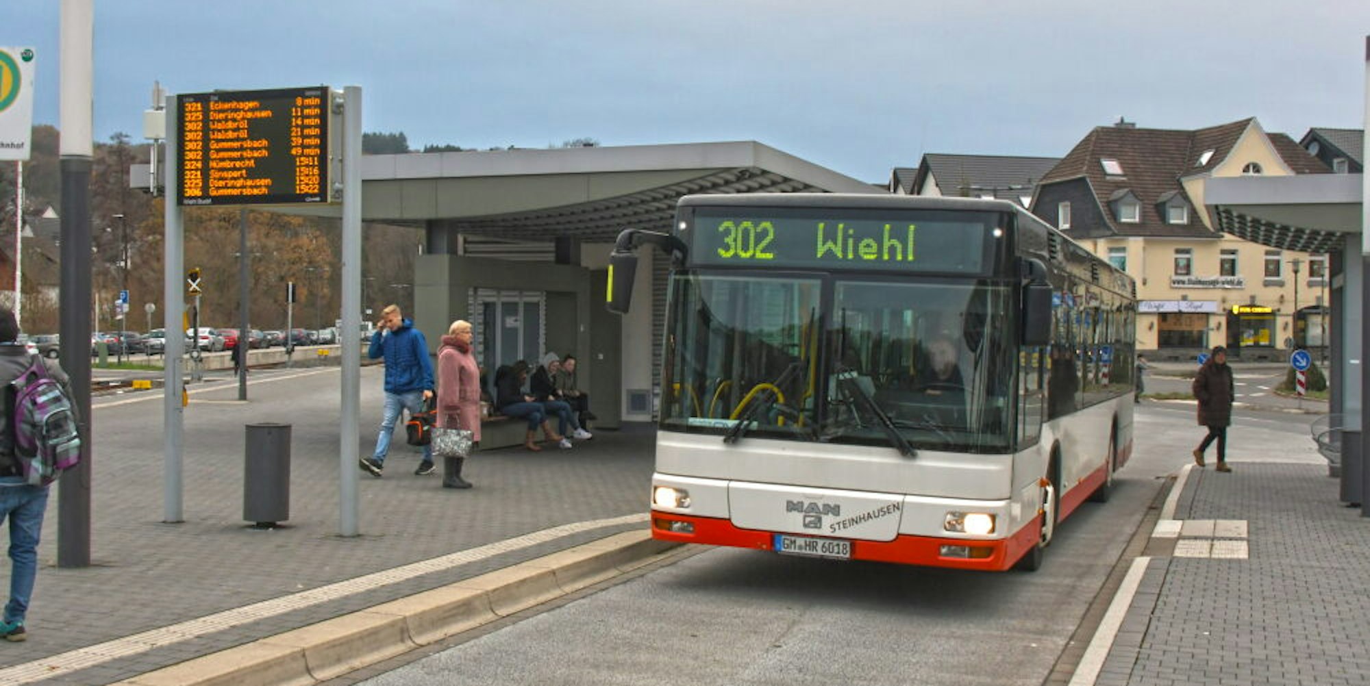 Der Wiehler Busbahnhof gehört zu den Stationen, an denen es eine Toilette ausschließlich für Busfahrer gibt.