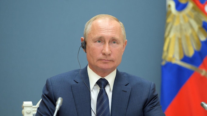 Putin (1)