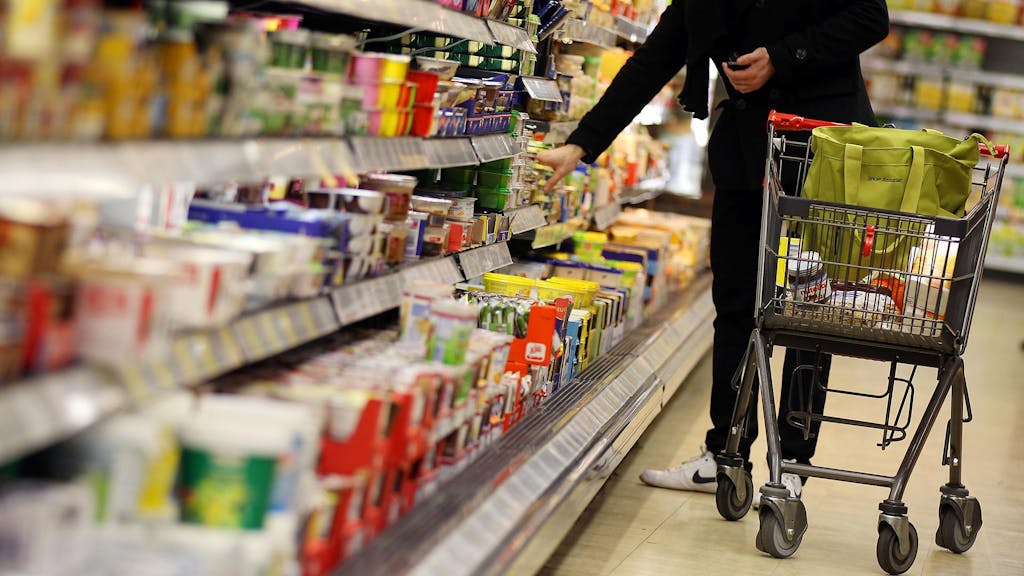 Den Weichkäse gibt es in fast allen Supermärkten und Discountern in Deutschland zu kaufen.