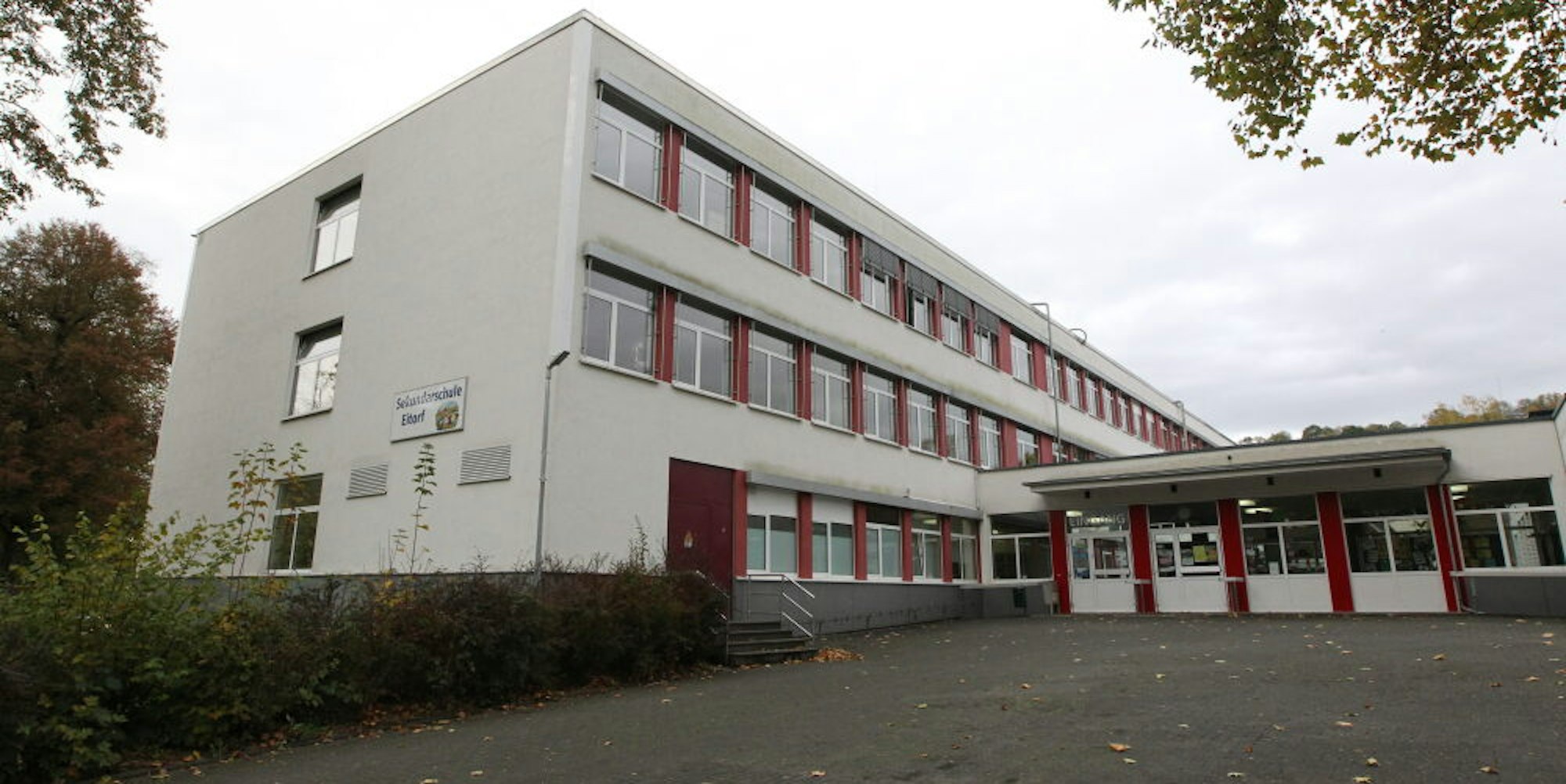 Die Eitorfer Sekundarschule verliert zu viele potenzielle Schüler an die Gesamtschulen in Hennef und Windeck. 