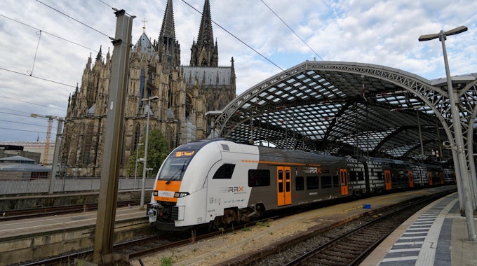 Zug Köln Bhf dpa