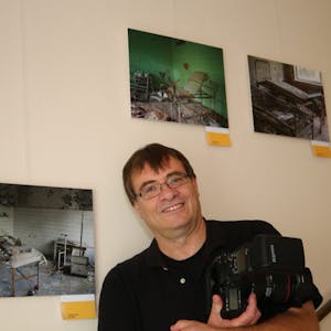 Die Fotos, die er in Tschernobyl schoss, zeigt der Gemünder Bernd Wawer derzeit im Schleidener Rathaus.