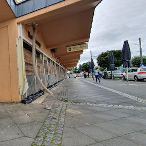 Hochwasser_Rheinallee_Haus