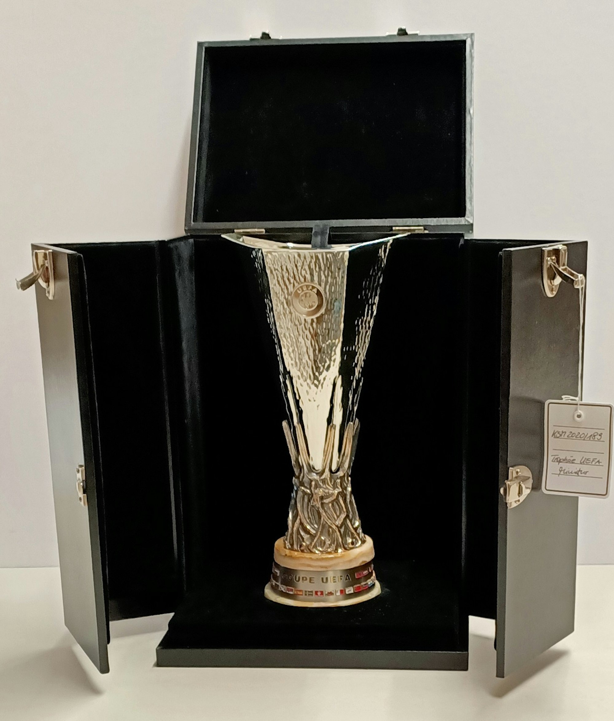 UEFA_Pokal_Miniatur_(2)