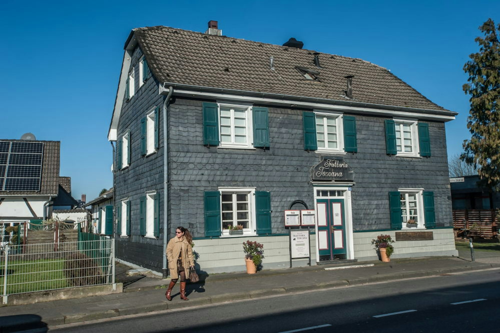 Das alte verschieferte Fachwerkhaus in Bergisch Neukirchen ist eine seit vielen Jahren bewährte Adresse.