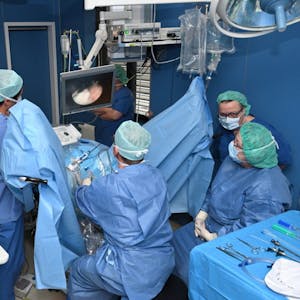Prostataoperation mit Hilfe eines neuen Verfahrens am Marien-Krankenhaus Anfang des Jahres.